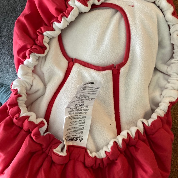 Cozy Infant Carrier Cover - Picture 3 of 3